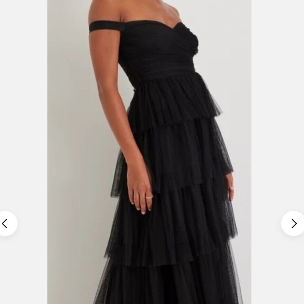 Lulus maxi black pleaded Mesh Off The Shoulder Tiered Maxi Dress  size M